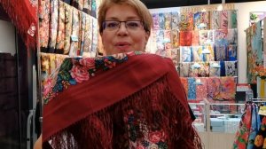 Спящая красавица. Павловопосадские платки в Минске. Алёна