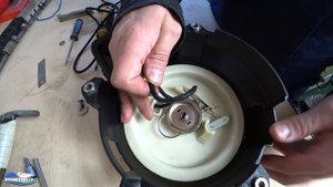Сломался ручной стартер лодочного мотора - Что делать дальше ?