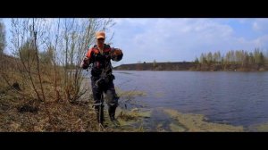 КЛАССНАЯ РЫБАЛКА!!! Ловля окуня и красноперки на небольшом пруду - Рыбалка со stigan'ом