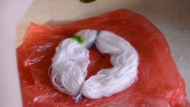 Окрашивание пряжи Лайм Красим пряжу Теплый МК смотреть онлайн