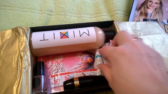 Лимитка от l'box совместно с бьютиблогером Osia. смотреть онлайн