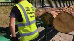 Эстакада для бревен --- Log Feeder Table for Firewood Processor