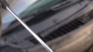 Упоры капота на приору, своими руками!