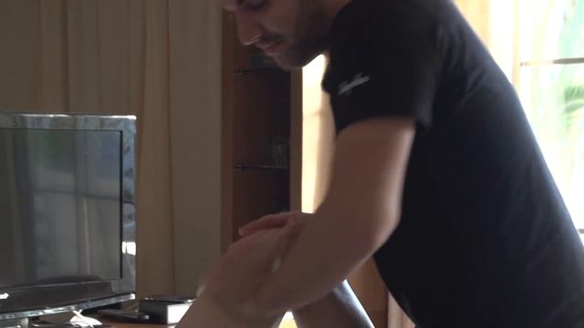 Behind The Scenes - A Day At Training Camp With Team Sky смотреть онлайн