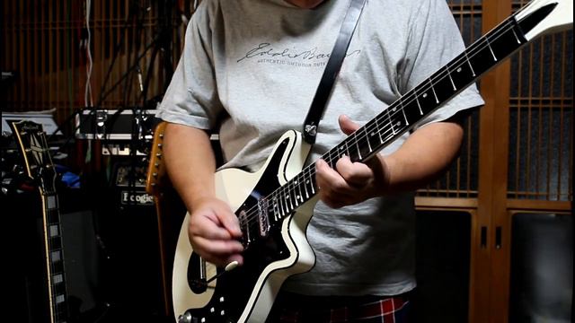 Kz GuiterWorks Kz RedSpecial Junior（2007） Kz TrebleBooster+Orenge DarkTerror 006 смотреть онлайн