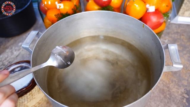 ЭТОТ РЕЦЕПТ ПОКОРИЛ ВСЕХ ПРОСТОТОЙ И ВКУСОМ! ОЧЕНЬ ВКУСНЫЕ ПОМИДОРЫ НА ЗИМУ смотреть онлайн