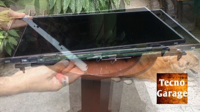 Como desarmar televisor LCD LG de 32 pulgadas para reparacion смотреть онлайн