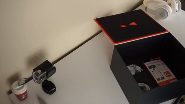 JBL Everest Elite 300 UnBoxing & Hands On