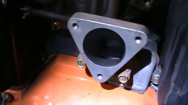 Производим очистку воздушного фильтра на дизельном мотоблоке с двигателем 178 F смотреть онлайн