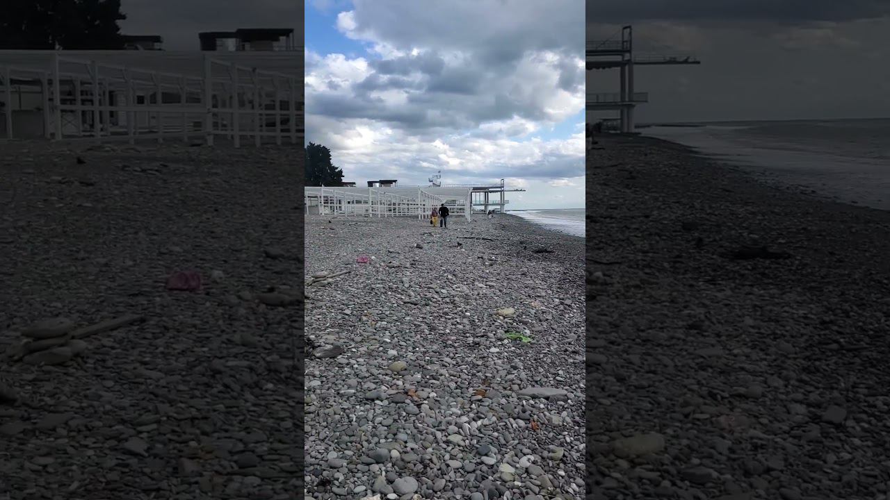 О погоде на 9 октября Лазаревское: шторм на море. Днём +15°...+16° Облачно #shorts смотреть онлайн