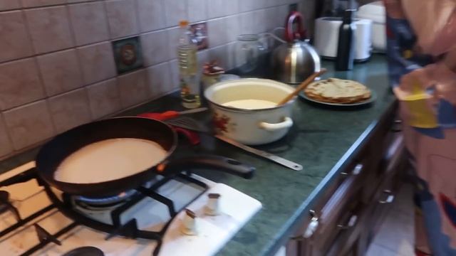 VLOG Готовим с Викторией блины смотреть онлайн
