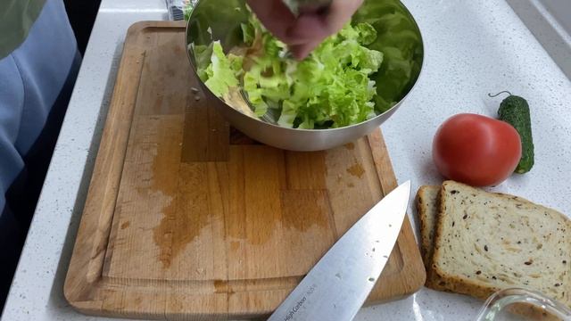 Сэндвич с куриной грудкой (Соус 1000 островов)