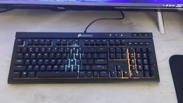 Corsair RGB Keyboard Audio Visualizer by DarthAffe смотреть онлайн