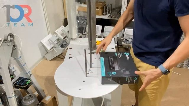 Стрейч упаковщик. Упаковочный стол в стрейч. Обмотчик коробок 4eco112. Идеально для Ozon смотреть онлайн