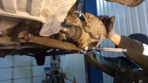 Замена шаровых Corolla e100 / Ball replacement