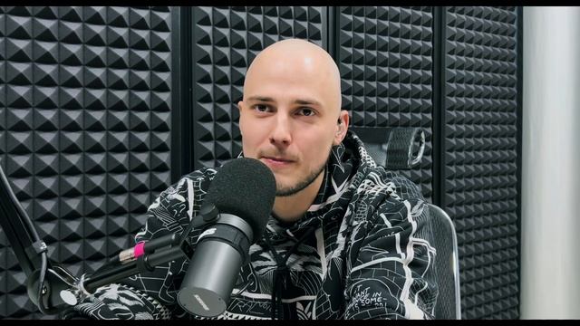 62. Эпоха заедания (пищевое поведение, стресс, привычки) feat. Юля Ломкова  | TosiBosi podcast