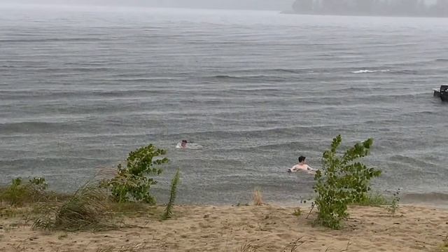 СПОНТАННО ПОЕХАЛИ НА ОТДЫХ ☀️ ПРОГУЛКА С ДРУЗЬЯМИ ? БЛИЦ ОПРОС ВСЕХ В ДОМЕ смотреть онлайн