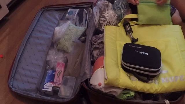 Собираю чемодан на МОРЕ / Что взять с собой на море / Поездка на машине смотреть онлайн