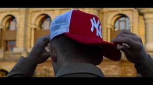 Буктрейлер к книге Дэвида Сэлинджера "Над пропастью во ржи"