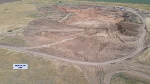 Опасные свалки бетонных плит в Оренбурге