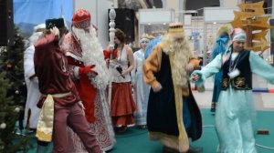 Кыш Бабай и его друзья зажигают