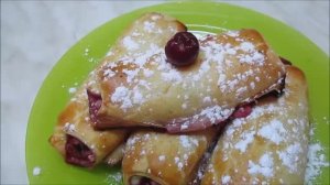 Вкуснейшие слоеные трубочки с вишней и творогом(Tasty Puff rolls with cherry and cream cheese)