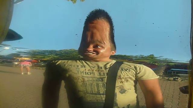 танцующий инопланитянин