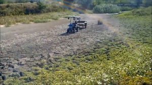 Мототрактор по дну реки (ЮШАНЛЫ) , прокатился Мототрактором по реке