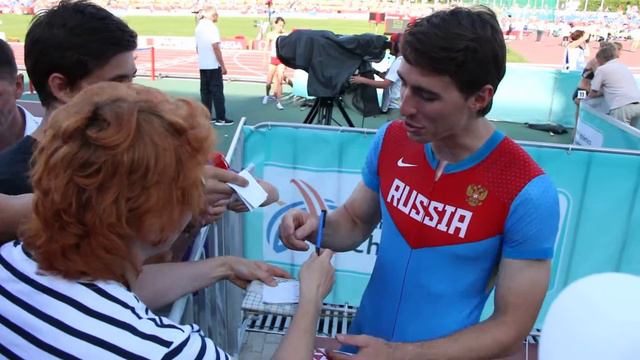 Победитель КЧЕ: "Ходите на лёгкую атлетику больше!" смотреть онлайн