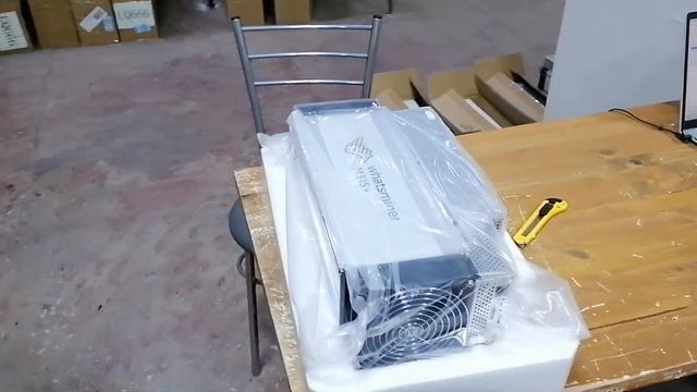 Распаковка Whatsminer M31S смотреть онлайн