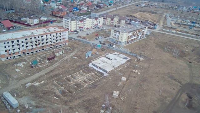 Радужный микрорайон(Верх-Тула) после зимы. смотреть онлайн