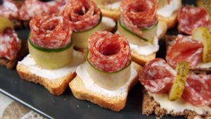 Как необычно преподнести привычные новогодние закуски! 0