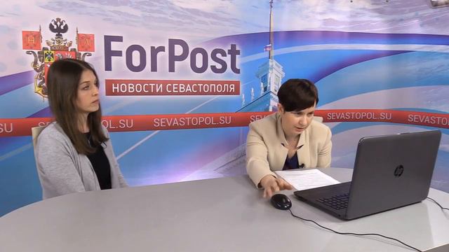 В студии ForPost Марина Воронежская - дизайнер проектов “Имеем право на историю“