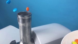 EXPERIMENT : MEAT GRINDER VS COCA MENTOS