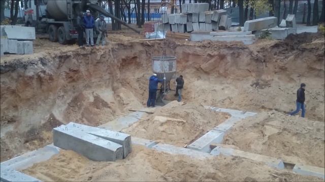 Заливка бетона колокольчиком