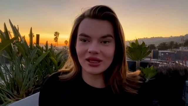 ЧТО МОЙ ПАРЕНЬ ПОДАРИЛ НА ДЕНЬ ВЛЮБЛЁННЫХ? смотреть онлайн