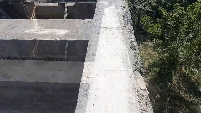 Сделаю крышу без мауэрлата. Показываю и рассказываю почему в моей плоской крыше мауэрлат не нужен.