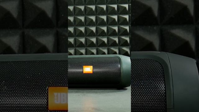 JBL Charge vs JBL Clip