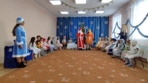 Новогодний утренник в старшей группе детского сада "Искорки"