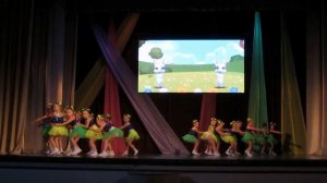 Танец "Повторяй за мной". Группа "Капельки". Ансамбль "Огоньки". Таганрог   25.06.2019.