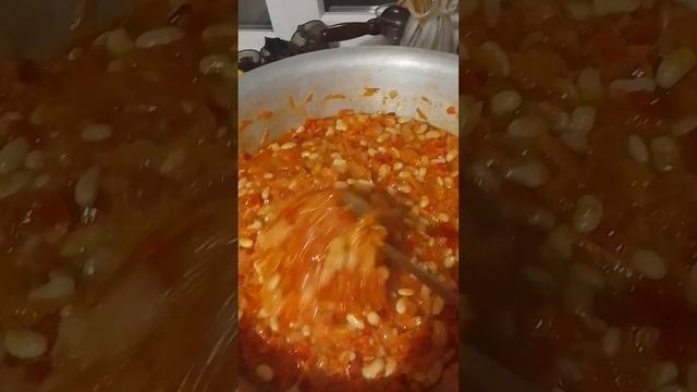 12 июля 2023 г. Салат с фасолью и овощями на зиму. смотреть онлайн