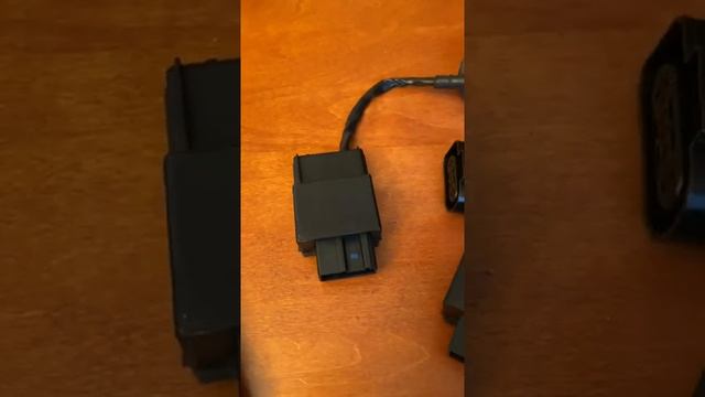 Блок управления топливным насосом Skoda/VW 1K0906093G 1K0906093J смотреть онлайн