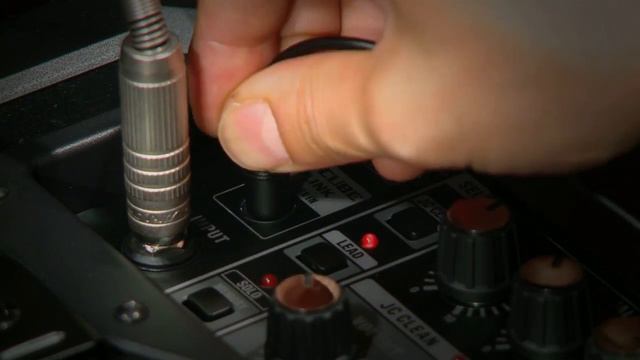 Roland CUBE GX Serisi - Genel Bakış смотреть онлайн