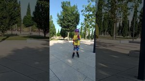 Техника катания на роликах. Ролики для начинающих. Урок 1. Ракета Конфета.