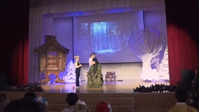 "Новогодние приключения Маши и Вити"