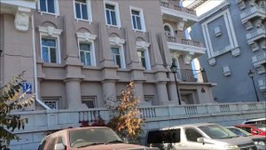 Юл Бриннер , " серая лошадь" , Алеутская . Владивосток