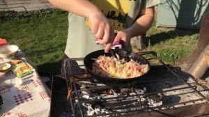 Сытный салат из редьки