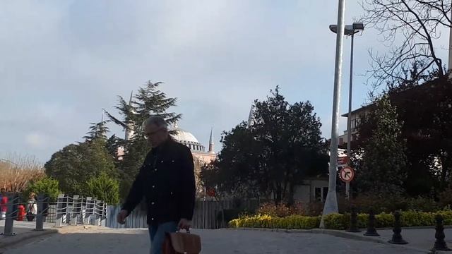 Поёт Муэдзин.Стамбул апрель 2018 смотреть онлайн