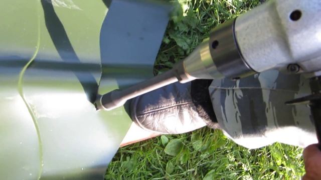 Чем резать металлочерепицу, резка металлочерепицы смотреть онлайн