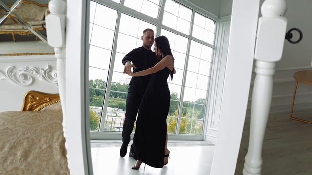 Ivan & Viktoriia смотреть онлайн